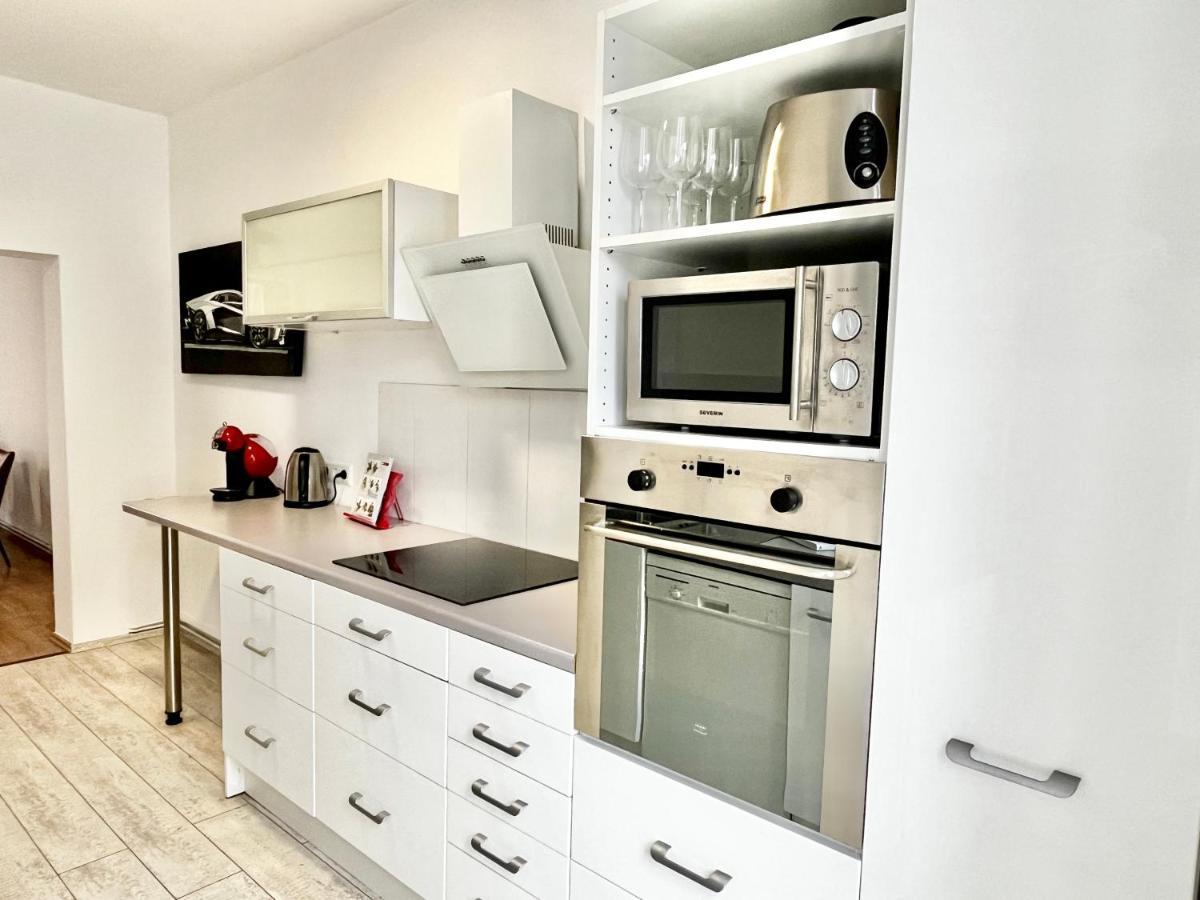 Design Apartment - Parking - Kingsize-Bett - 2X Bad - Zentrum Hanôver Exterior foto
